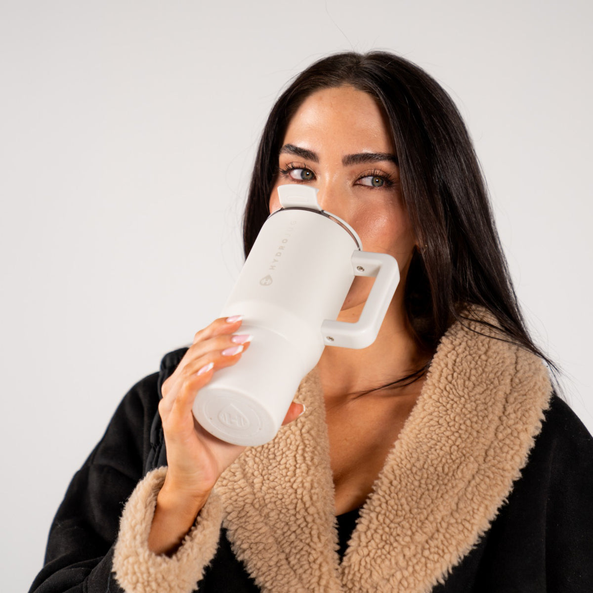 HYDROJUG HydroJug Coffee Traveler 20oz - Ceramic-Lined Insulated Travel Mug – Linen