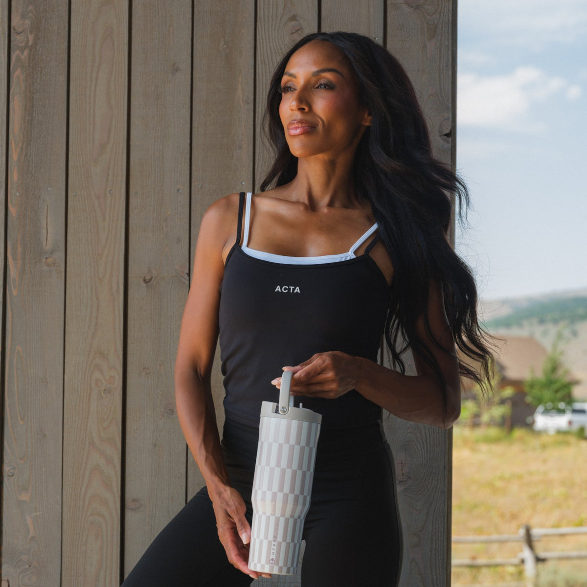 HYDROJUG HydroJug Sport 32oz - Latte