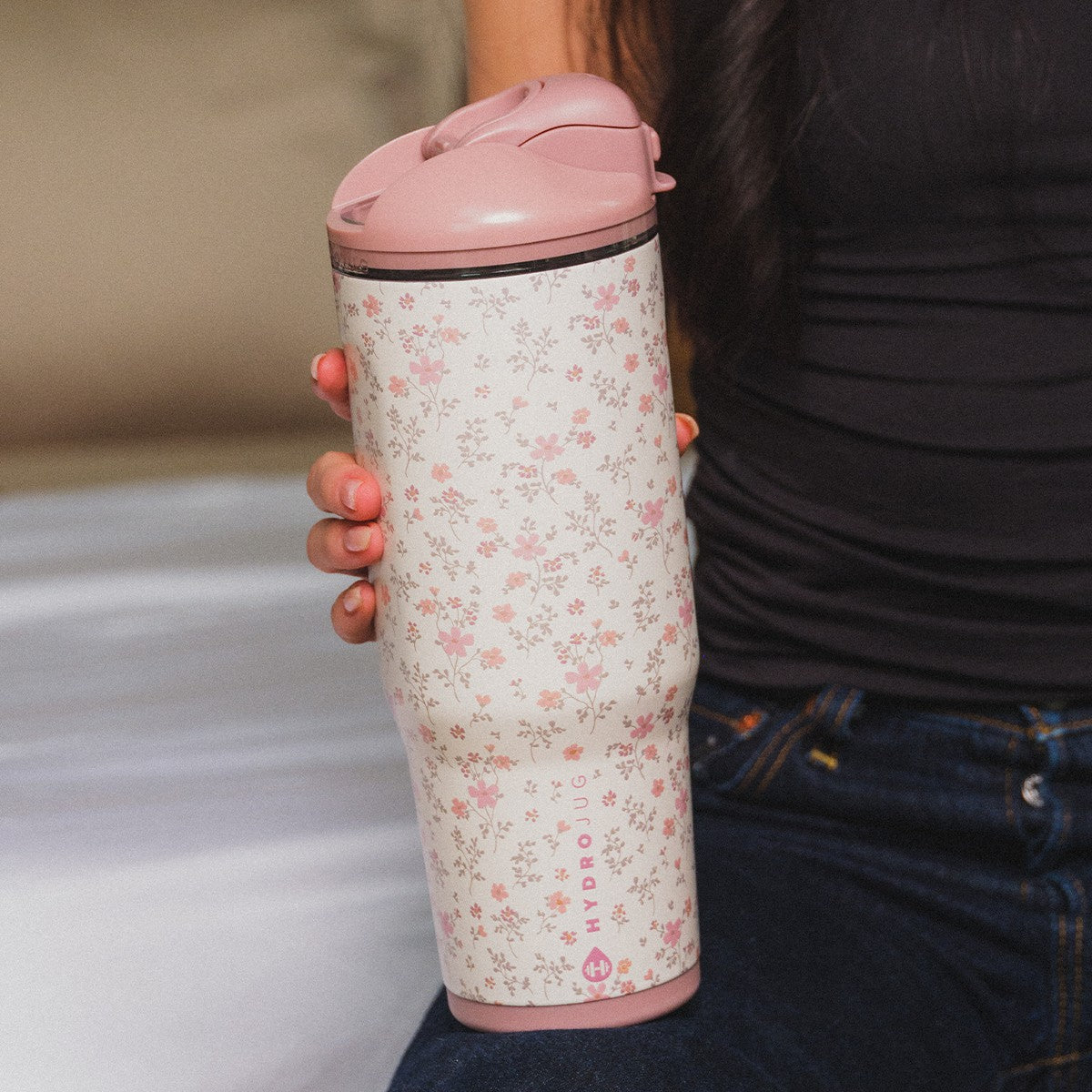 HYDROJUG HydroJug Ease2o 40oz - Dual-Function Water Bottle with Straw & Chug Spout – Magnolia