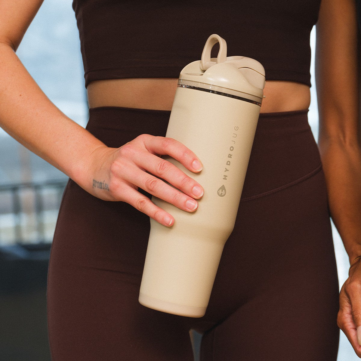 HYDROJUG HydroJug Ease2o 32oz - Compact Water Bottle with Straw & Chug Spout – Dune