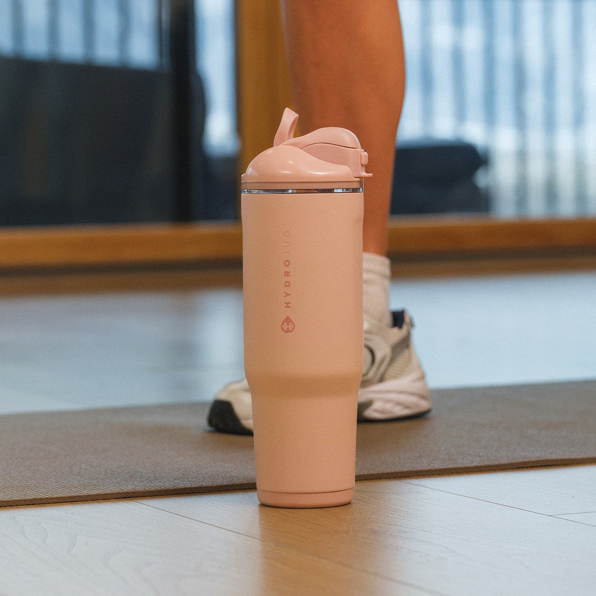 HYDROJUG HydroJug Ease2o 32oz - Compact Water Bottle with Straw & Chug Spout – Dusty Rose
